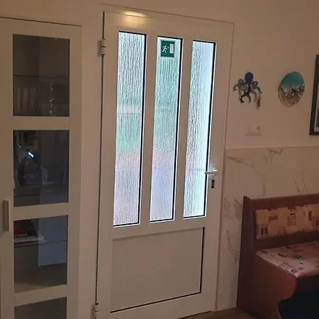 Apartments Bura & Jugo, Cres, Without Stress Apartment