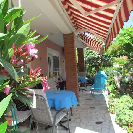 Apartments Bura & Jugo, Cres, Without Stress Apartment Cres