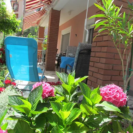 Apartments Bura & Jugo, Cres, Without Stress * Cres