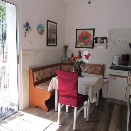 Apartments Bura & Jugo, Cres, Without Stress Apartment *