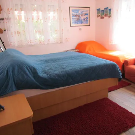 Apartments Bura & Jugo, Cres, Without Stress *