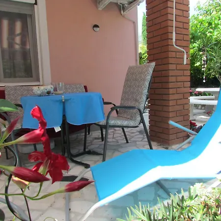Apartments Bura & Jugo, Cres, Without Stress