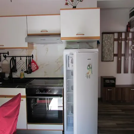 Apartments Bura & Jugo, Cres, Without Stress *