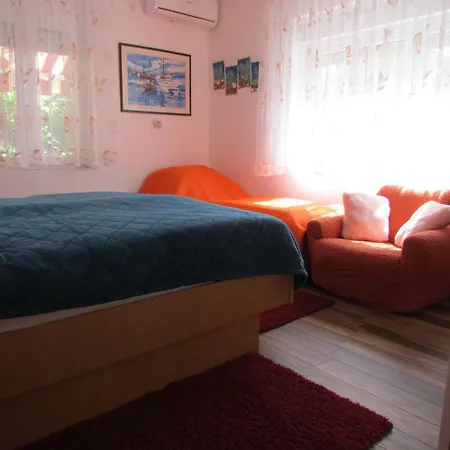 Apartments Bura & Jugo, Cres, Without Stress * Cres