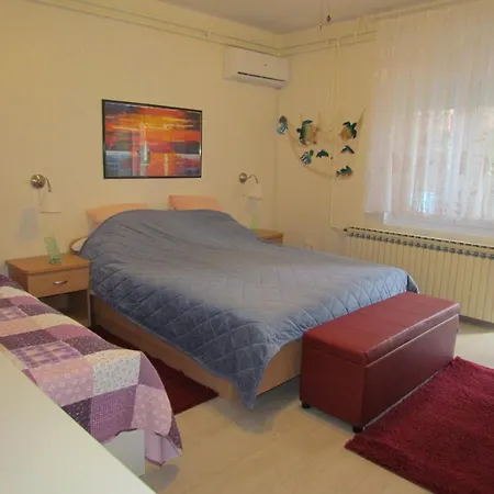 Apartment Apartments Bura & Jugo, Cres, Without Stress