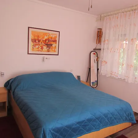Apartments Bura & Jugo, Cres, Without Stress *