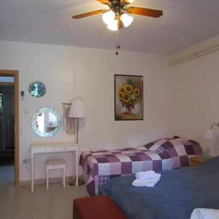 Apartment Apartments Bura & Jugo, Cres, Without Stress *