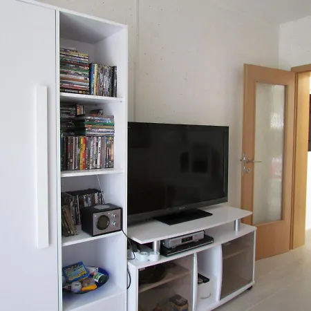 Apartments Bura & Jugo, Cres, Without Stress Cres